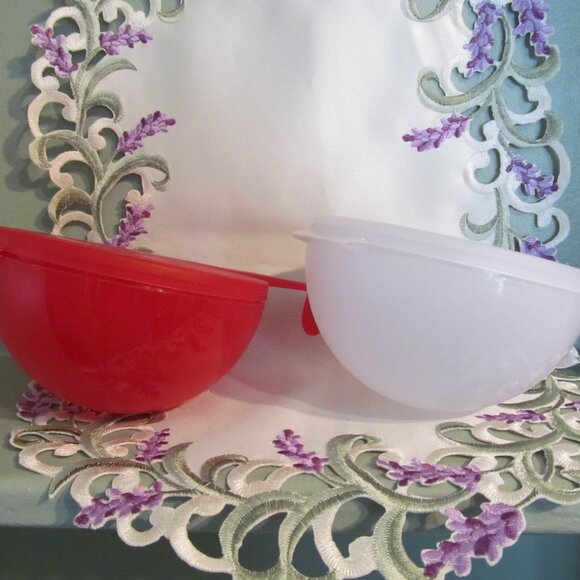 Tupperware Forget Me Not Round Fridge Hanging Containers 12oz Red & Ice Set of 2 - Picture 6 of 16